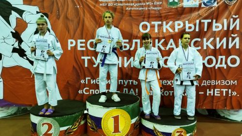Спортсмены из Камских Полян приняли участие в Республиканском турнире по Дзюдо