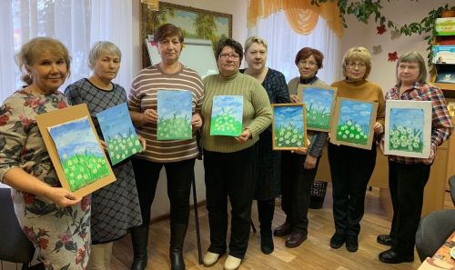 В Камско-Полянской библиотеке прошел мастер-класс по живописи
