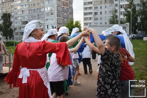 Жители Камских Полян готовятся национальному татарскому  к празднику