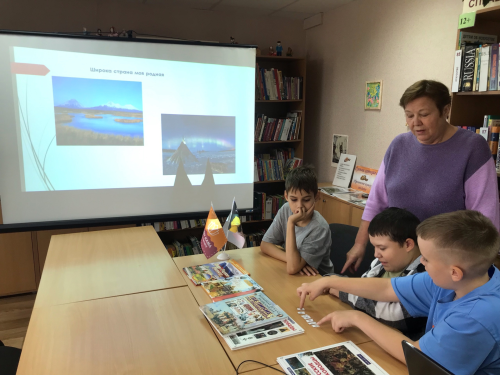 Сотрудники камполянской библиотеки провели викторину