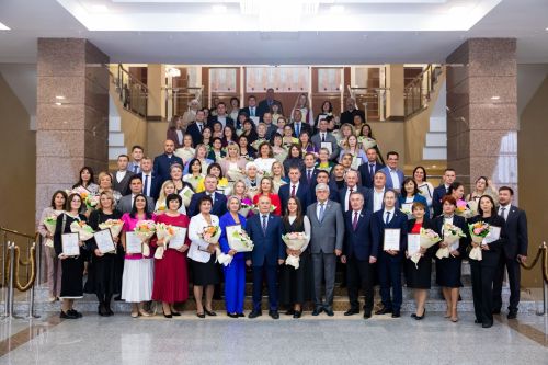 Муниципальные служащие Камских Полян стали призерами республиканского конкурса