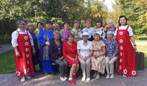 В сквере «Молодежный» прошло мероприятие «Осенние посиделки»