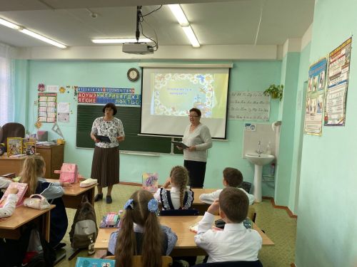 Библиотекари Камских Полян провели занимательный час для школьников