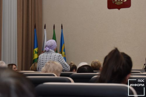 В исполнительном комитете Камских Полян прошла встреча старших по домам