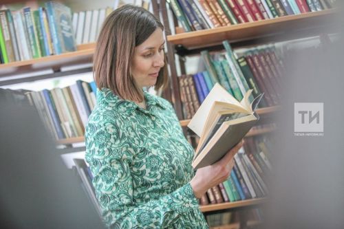Новый выпуск издания о героях страны передан в Национальную библиотеку
