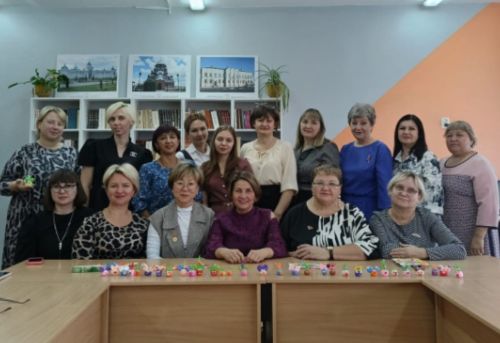 Учителя на один день стали учениками: в школе № 2 Камских Полян прошли творческие мастер-классы