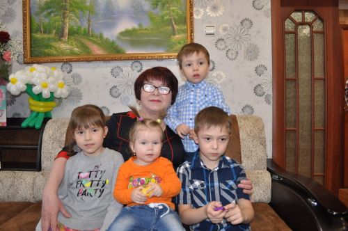 Отдаёт сердце детям: воспитатель из Старошешминска посвятила профессии 38 лет