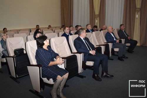 В исполнительном комитете Камских Полян прошла очередная сессия