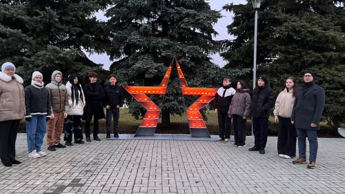 В Камских Полянах прошла акция «Свеча Памяти» в День Неизвестного солдата