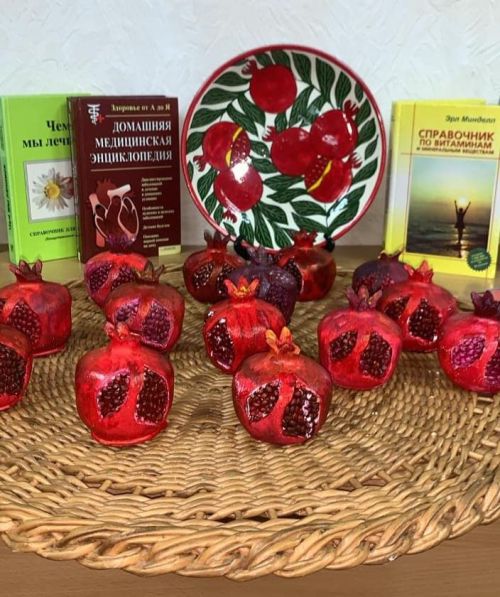 Мастер-класс в библиотеке Камских Полян: Гранат — это не просто фрукт, это символ здоровья, культуры и искусства