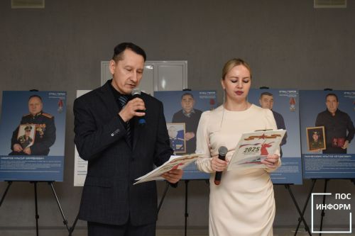 В Камских Полянах прошло открытие Республиканской выставки «Отец Героя»