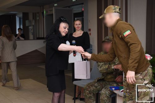 Жители Камских Полян встретились с участниками СВО