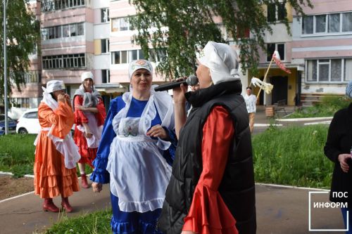 В Камских Полянах прошел традиционный сбор подарков к празднику «Сабантуй»