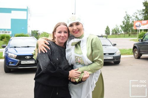 В Камских Полянах прошел традиционный сбор подарков к празднику «Сабантуй»