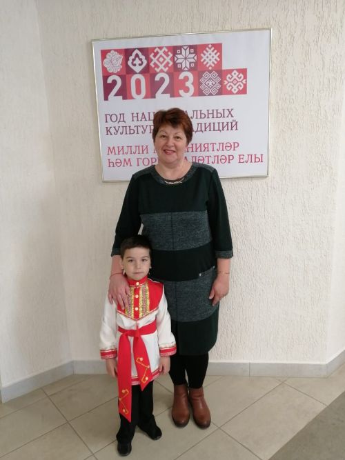 Акулова Татьяна Анатольевна, воспитатель д/с «Айгуль»: «Любите детей, в ответ они будут любить вас»
