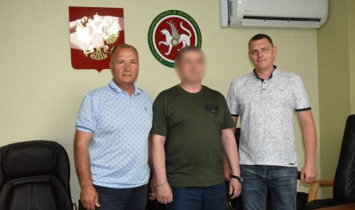 Глава Камских Полян встретился с участником СВО