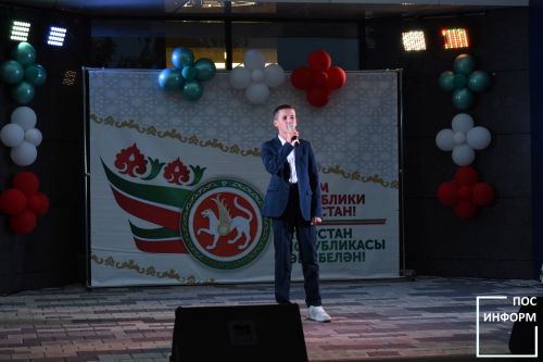 Цветочный фестиваль и праздничная ярмарка: как в Камских Полянах отметили День Республики