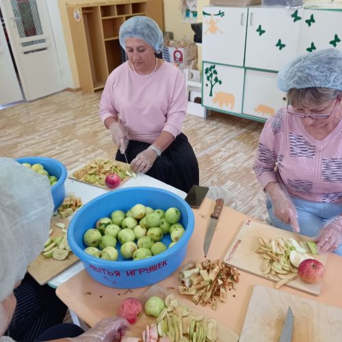 Детский сад «Солнышко» продолжает акцию в поддержку бойцов СВО
