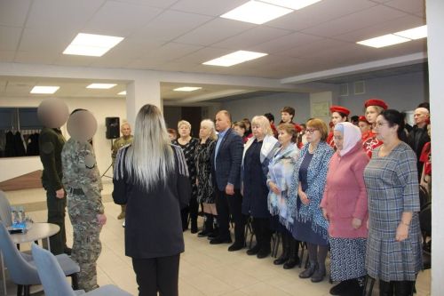 Теплая встреча с героями: в Камских Полянах состоялся разговор с участниками СВО
