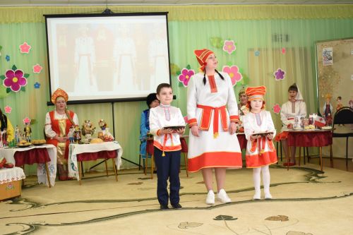 В детском саду «Золотая рыбка» Камских Полян прошел зональный педагогический семинар.