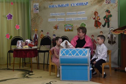 В детском саду «Золотая рыбка» Камских Полян прошел зональный педагогический семинар.