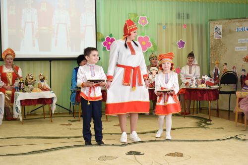 В детском саду «Золотая рыбка» Камских Полян прошел зональный педагогический семинар.
