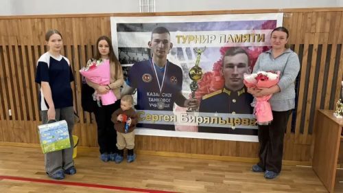 В Камских Полянах прошел XVI турнир по волейболу памяти Сергея Биряльцева