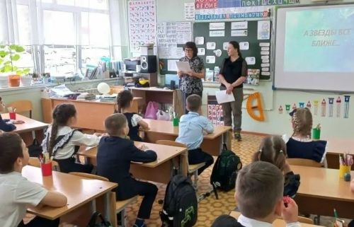 «К галактике взлетая»: как в Камскополянской школе №2 отметили День космонавтики