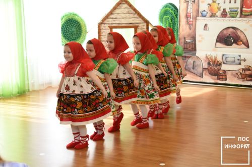 В детском саду «Огонек» Камских Полян прошел фестиваль детского творчества