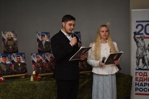 В культурном центре «Чулман-Су» с трепетом и глубоким почтением открыла свои двери галерея «России верные сыны»
