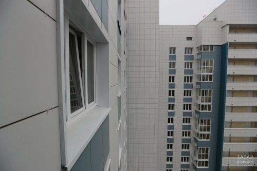 Россиян могут привлечь к ответственности за выброшенный из окна окурок
