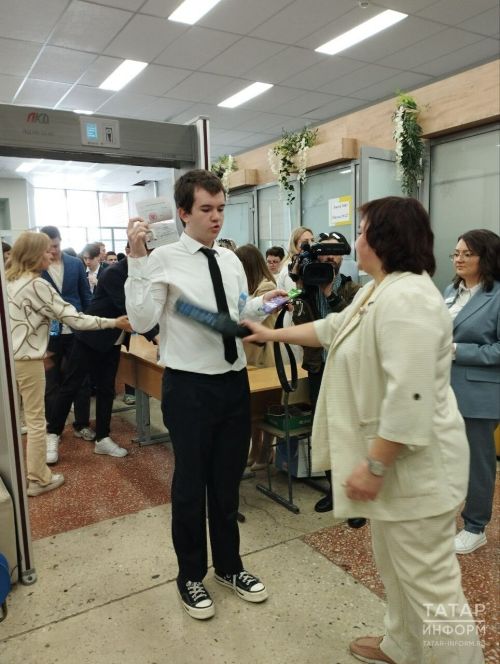 Адвокат Баранов подчеркнул права учащихся, если их не допускают к сдаче ЕГЭ