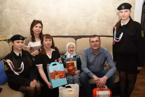 В Камских Полянах поздравляют  тружеников тыла