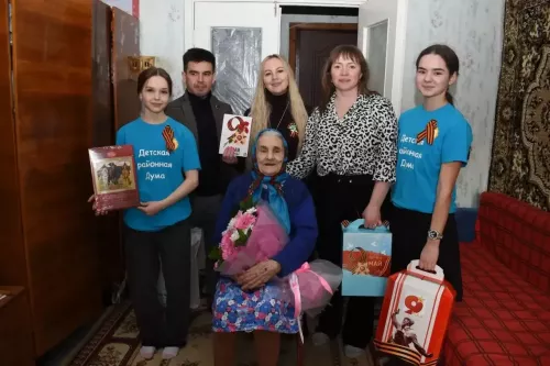 В Камских Полянах поздравляют  тружеников тыла