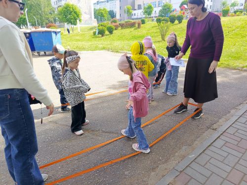 В День защиты детей в Камских Полянах прошёл праздник с играми, классиками и мастер-классами