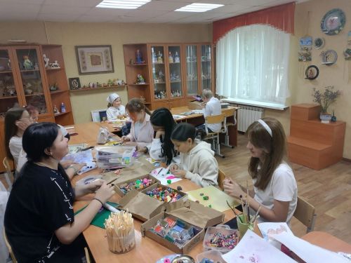 В Камских Полянах продолжаются творческие мастер-классы в ЦДТ «Радуга»