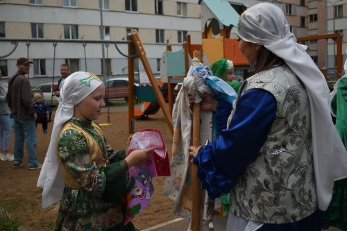 В Камских Полянах собрали подарки к празднику «Сабантуй» — «Булэк жию»