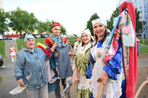 В Камских Полянах собрали подарки к празднику «Сабантуй» — «Булэк жию»