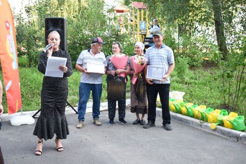 Сезон дворовых праздников открыли в Камских Полянах