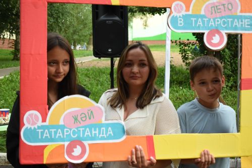 Сезон дворовых праздников открыли в Камских Полянах