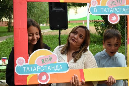 Сезон дворовых праздников открыли в Камских Полянах