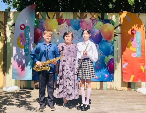 В Республиканском мероприятии «Библиотека без границ» выступили учащиеся Камско-Полянской музыкальной школы