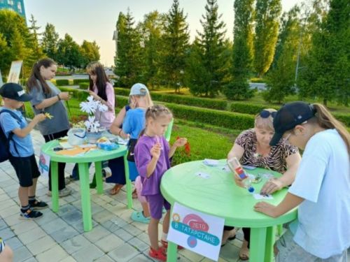 Работники ЦДТ «Радуга» провели яркое и душевное мероприятие
