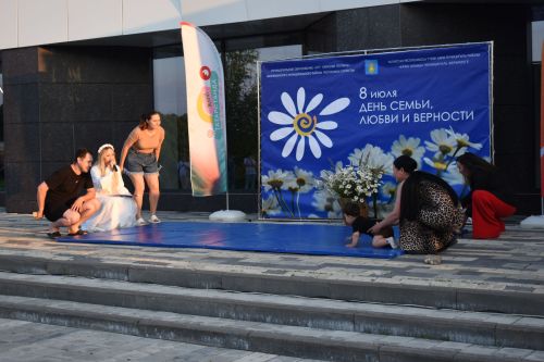 В Камских Полянах с размахом отметили День семьи, любви и верности