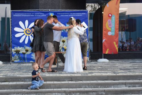 В Камских Полянах с размахом отметили День семьи, любви и верности