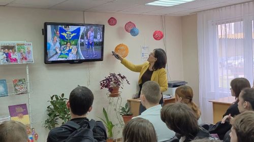 Студентам Камских Полян рассказали о подвиге Рустама Набиева