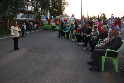 В Камских Полянах отметили день двора