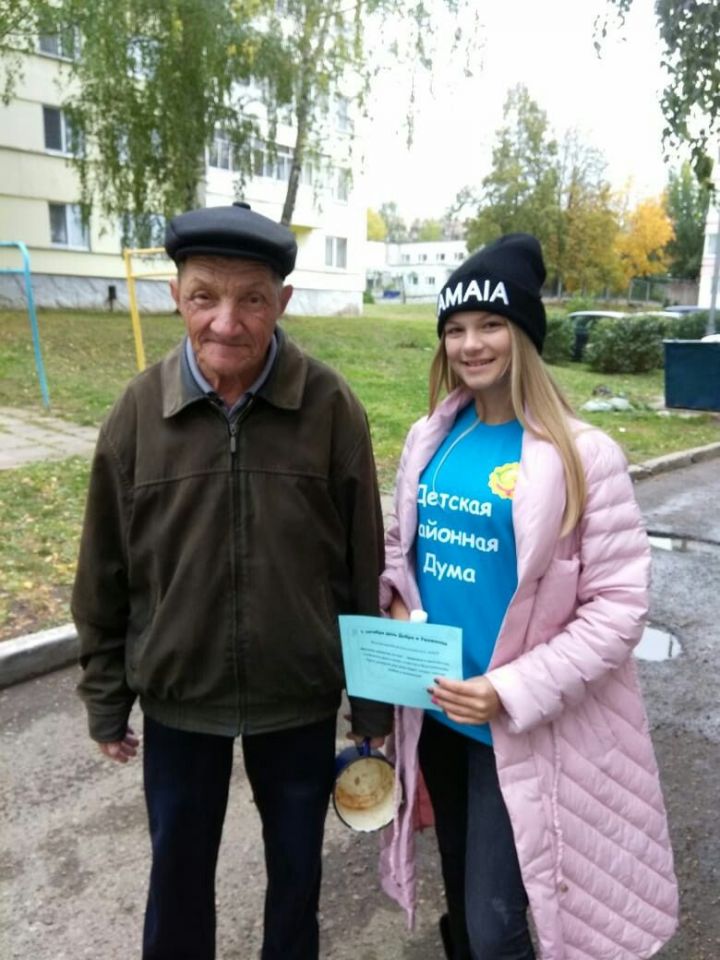 Активисты ДРД Камских Полян поздравили людей почтенного возраста