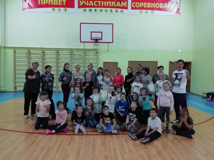 В 3В классе Камскополянской школы №2 отметили День туризма