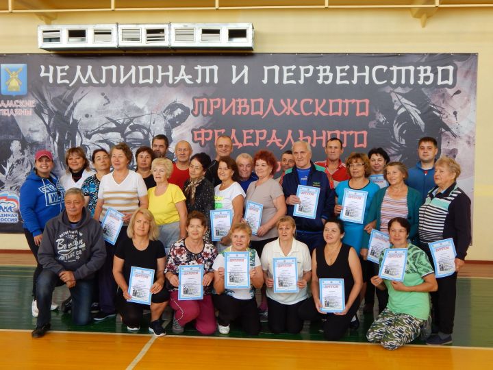 Камполянские пенсионеры приняли участие в спортивной эстафете